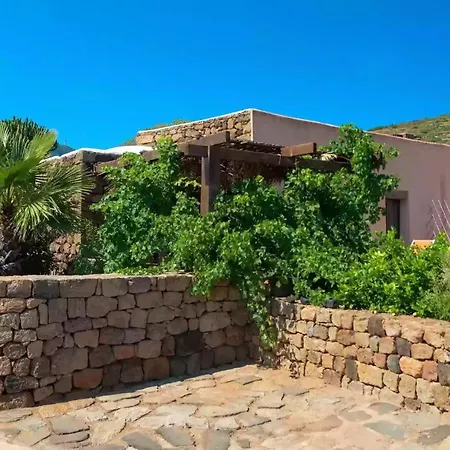 펜션 Dammusi Barone 스카우리