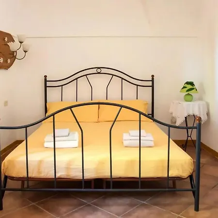 Nyaraló Dammusi Barone