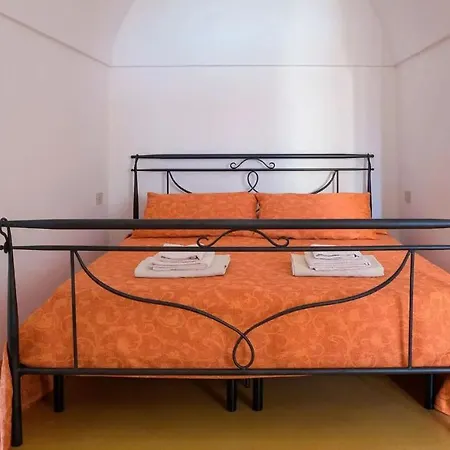 Dammusi Barone Holiday home *