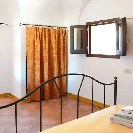 Dammusi Barone * Scauri (Sicily)