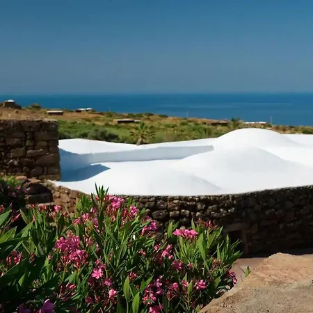 Dammusi Barone Holiday home Scauri (Sicily)