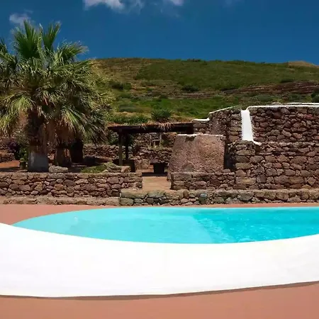 Dammusi Barone Holiday home