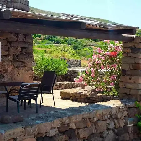 Holiday home Dammusi Barone Scauri (Sicily)