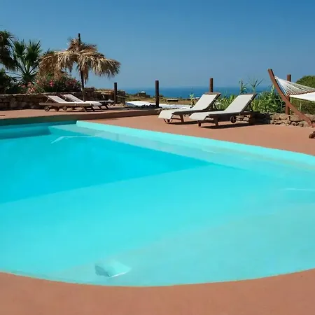 Dammusi Barone Сasa de vacaciones Scauri (Sicily)