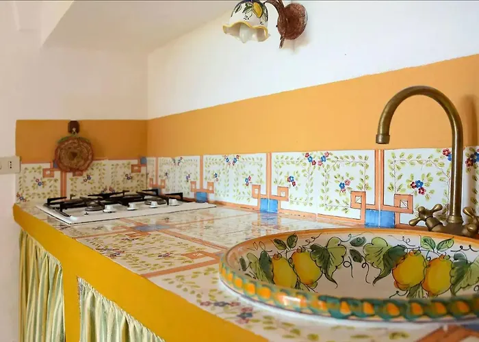 Dammusi Barone Casa de Férias