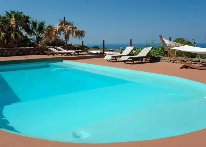 Dammusi Barone Casa de Férias Scauri (Sicily)